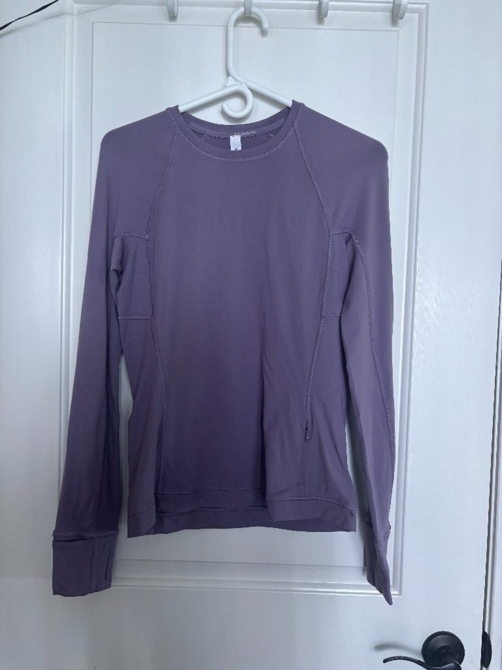 Pre Worn MINT Lululemon Women's Size 8 Purple LS Top